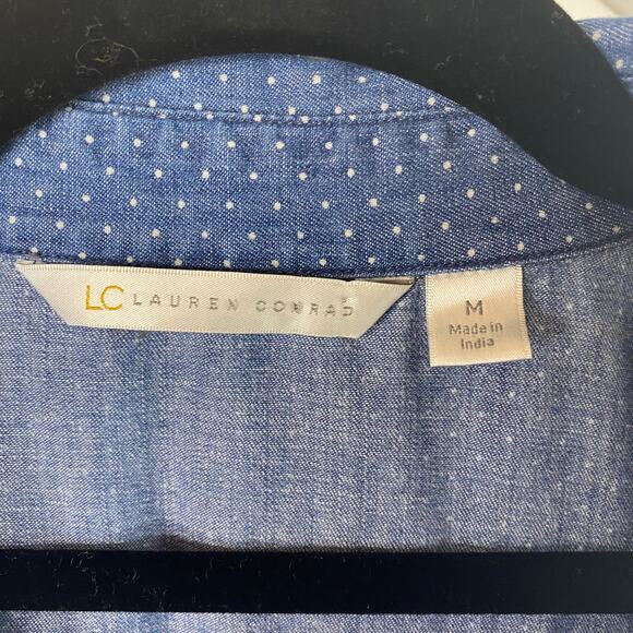 LC Lauren Conrad blue polkadot chambray button down shirt size medium - Picture 6 of 7